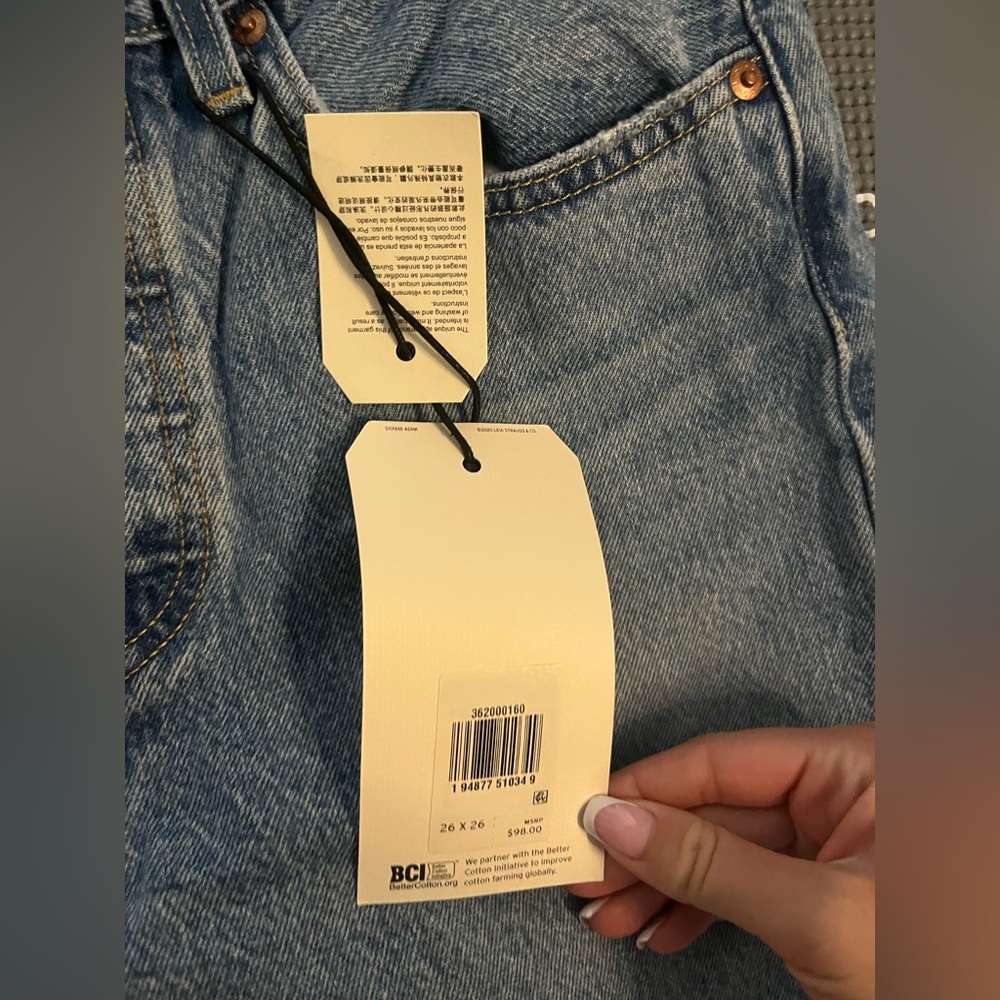 Womens Levi’s 501 denim cropped Jeans size 26 x 26